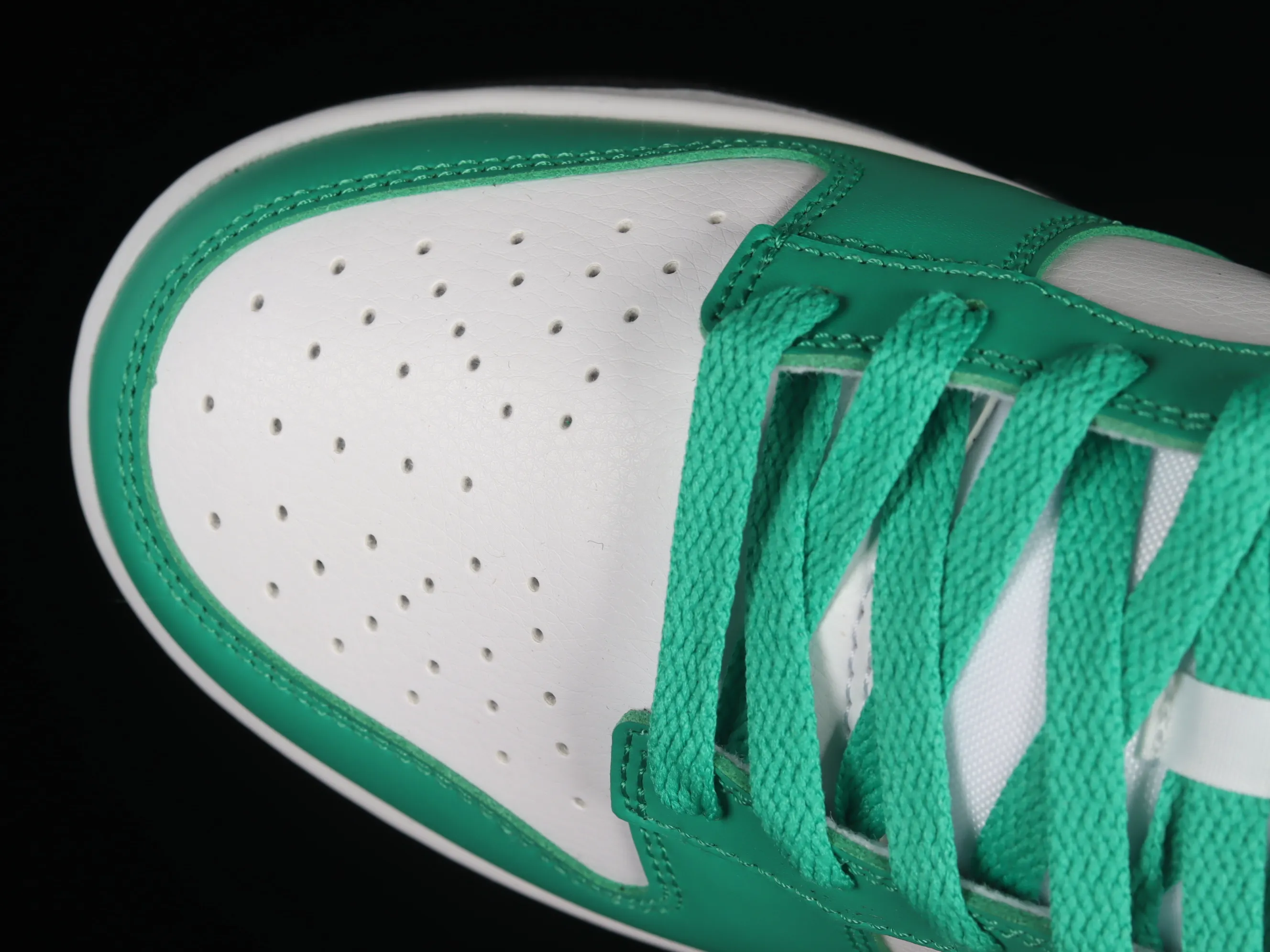 All categories Nk SB Dunk series Nk SB Dunk Low low-top sneakers C version Nk SB Dunk Low "Lottery Green" Heineken replacement SB low-top casual sneakers FN3612-300